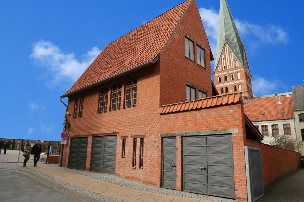 Gaestehaus Am Wasserturm Luneburg Exterior photo
